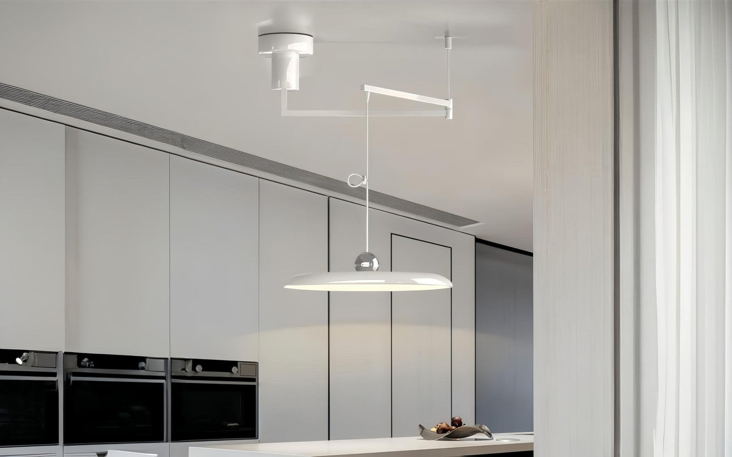Moderne hanglamp met draaibare arm