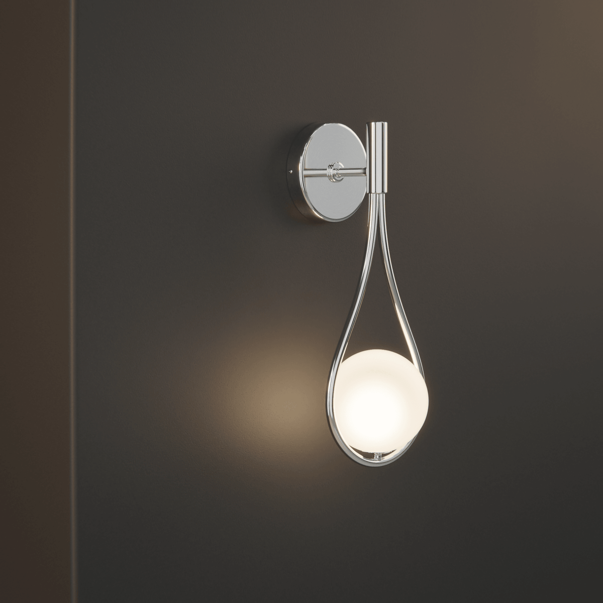 Orvenna Globe-wandlamp van ijzer in druppelvorm