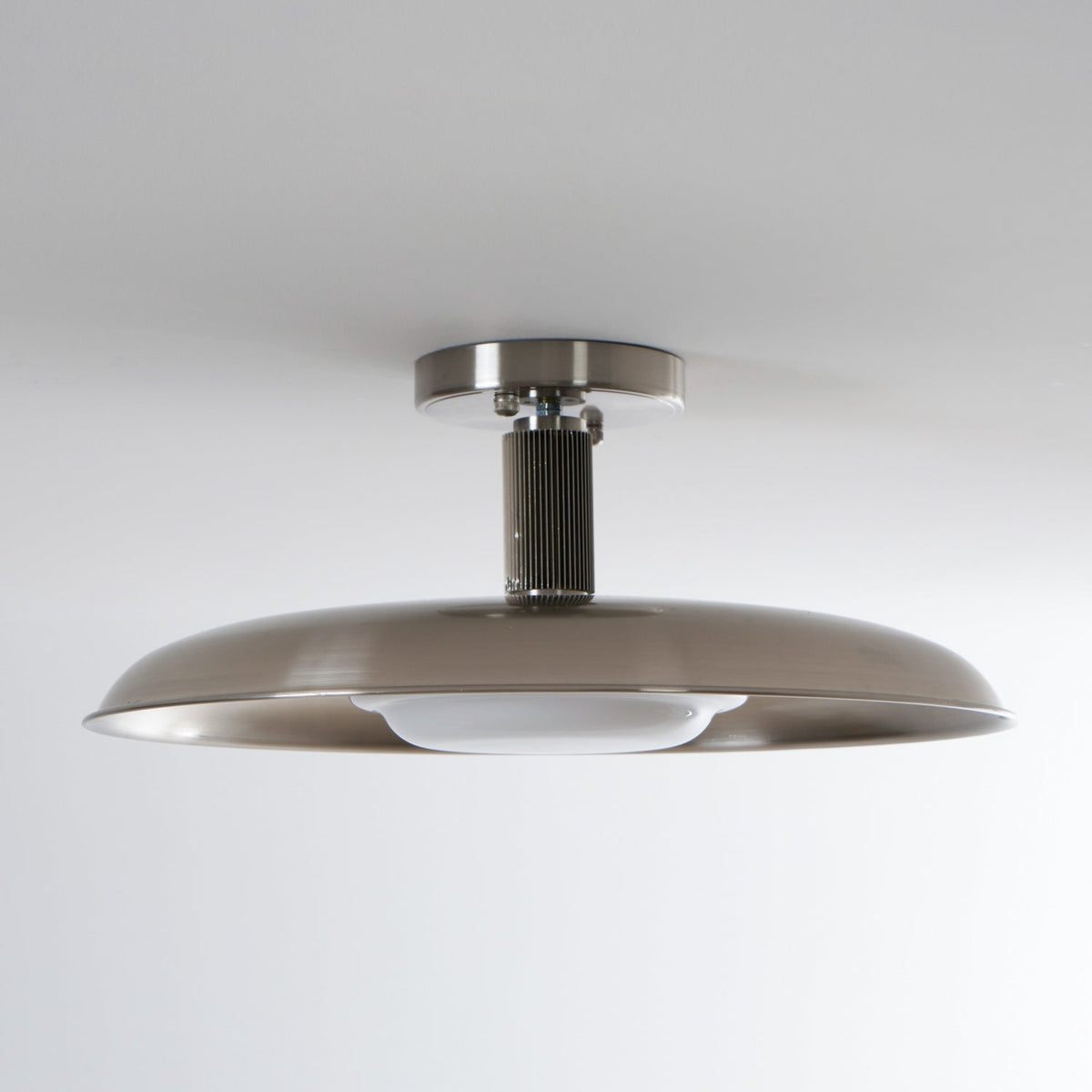 Brede ronde plafondlamp.flush