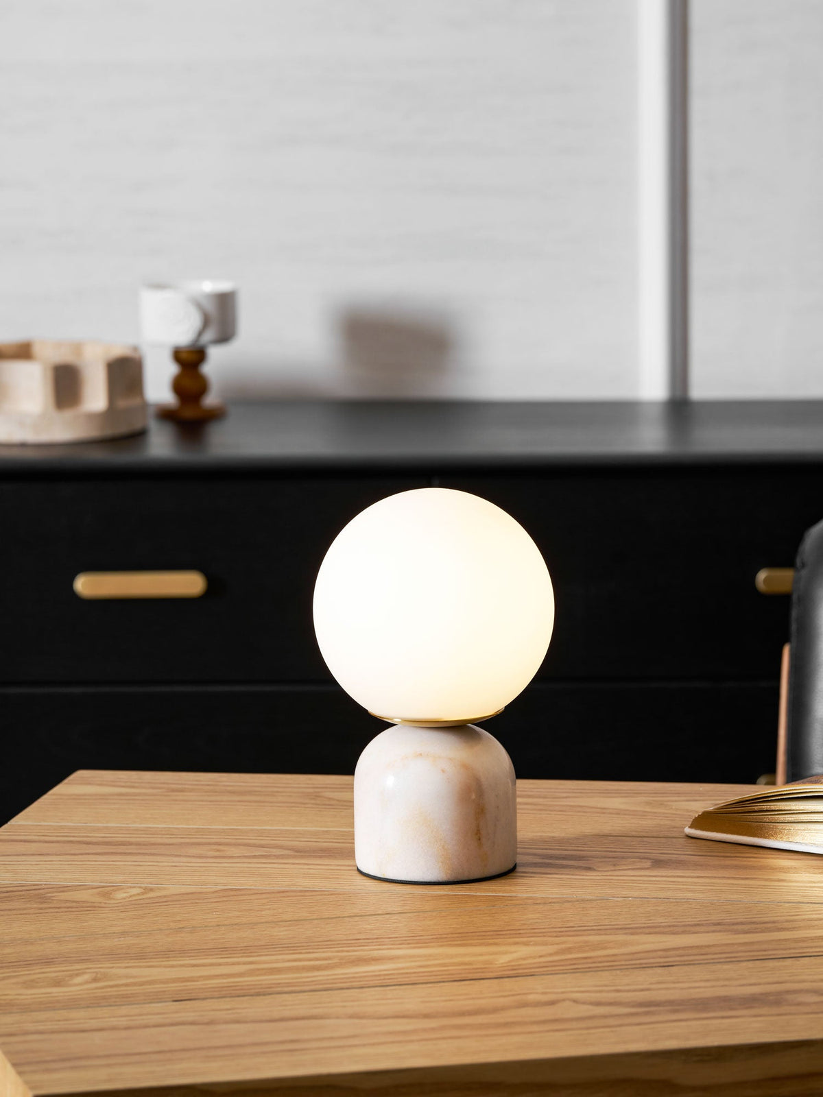 Ulvane minimalistische marmeren tafellamp