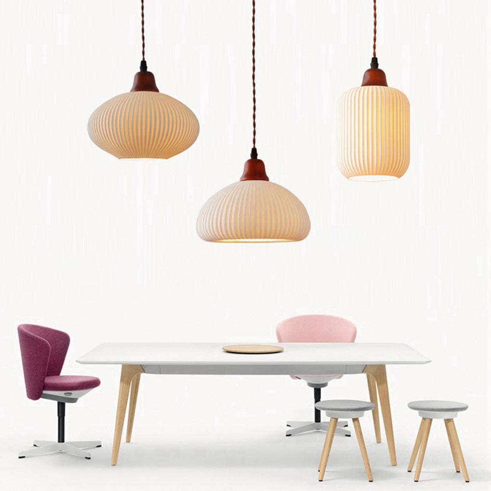 Met de hand gemaakte witte keramische lamp