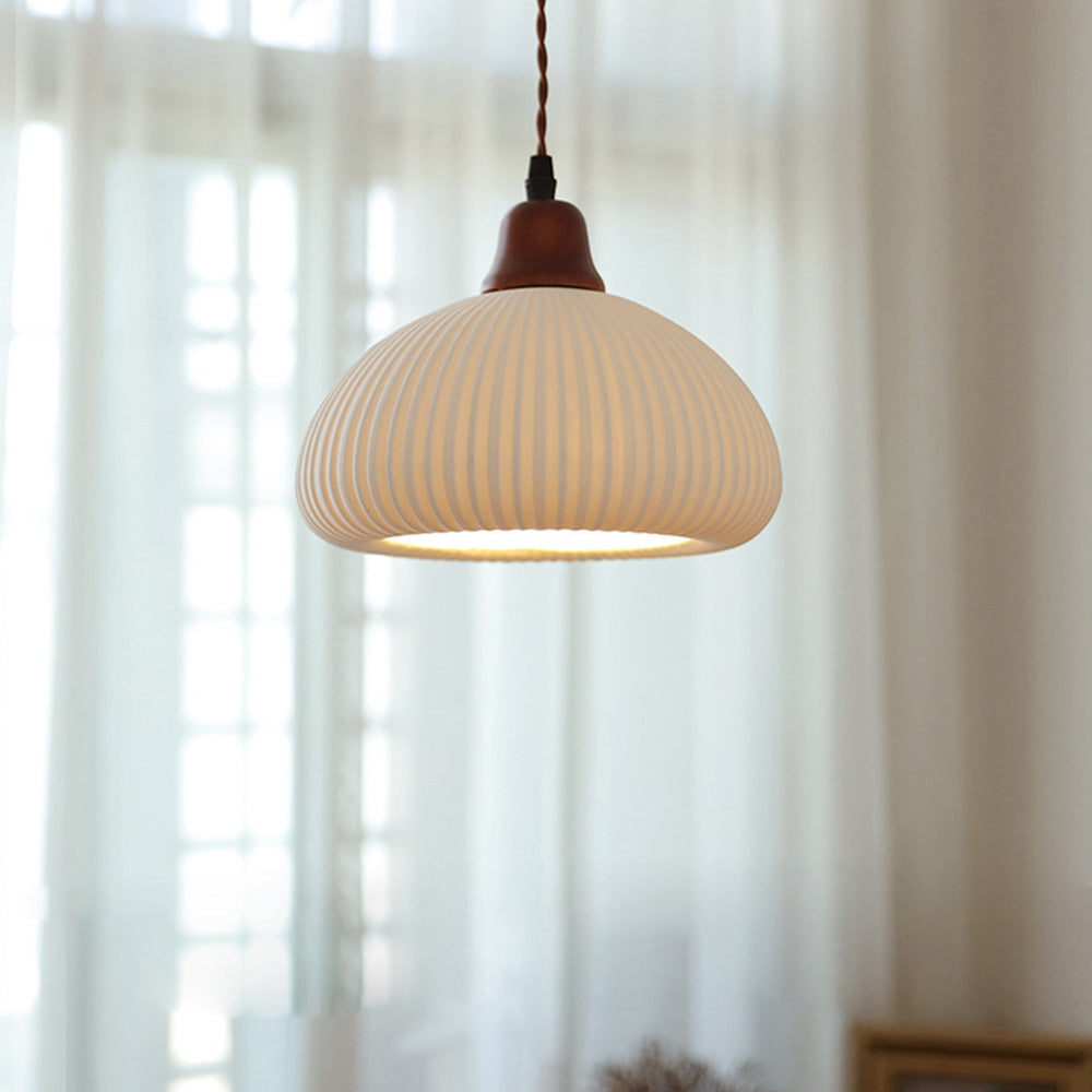 Met de hand gemaakte witte keramische lamp