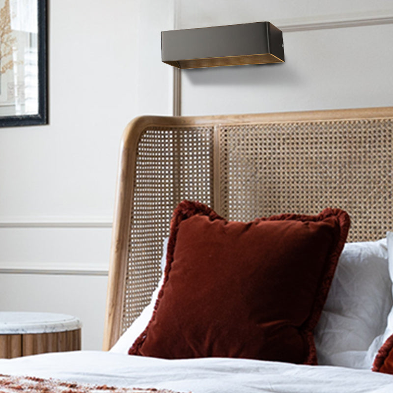 Kubusvormige wandlamp