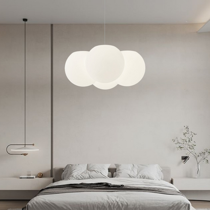 Noordse plafondlamp geïnspireerd op wolken