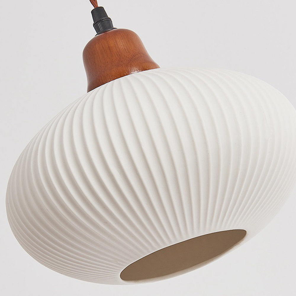 Met de hand gemaakte witte keramische lamp