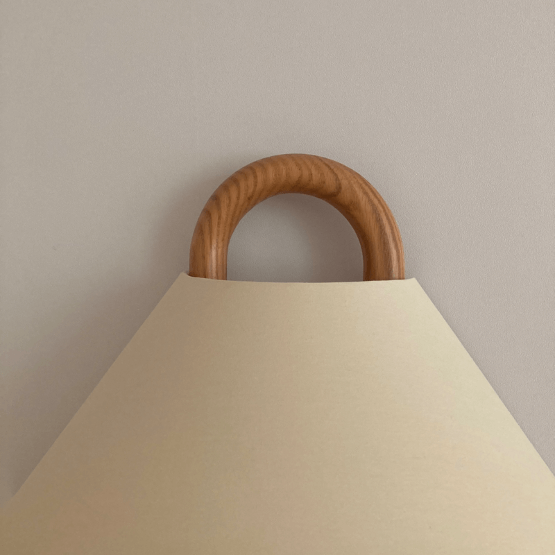 Moderne geplooide wandlamp