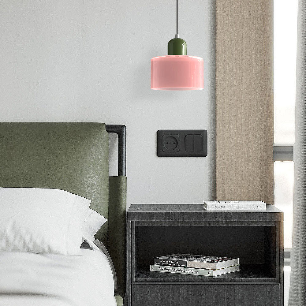 Kleine glazen hanglamp in Bauhaus-stijl