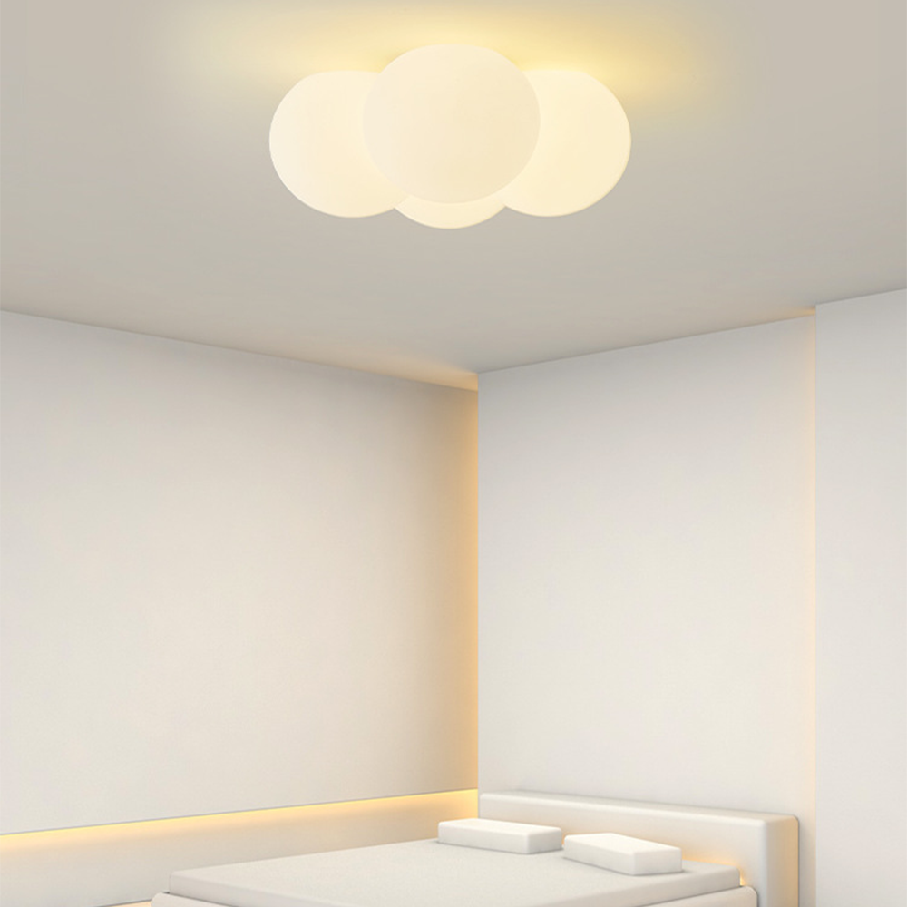 Noordse plafondlamp geïnspireerd op wolken