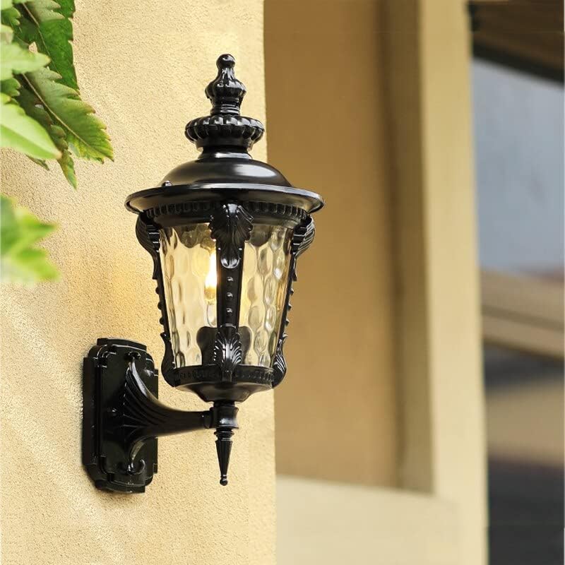 Buitenlamp in erfgoedstijl