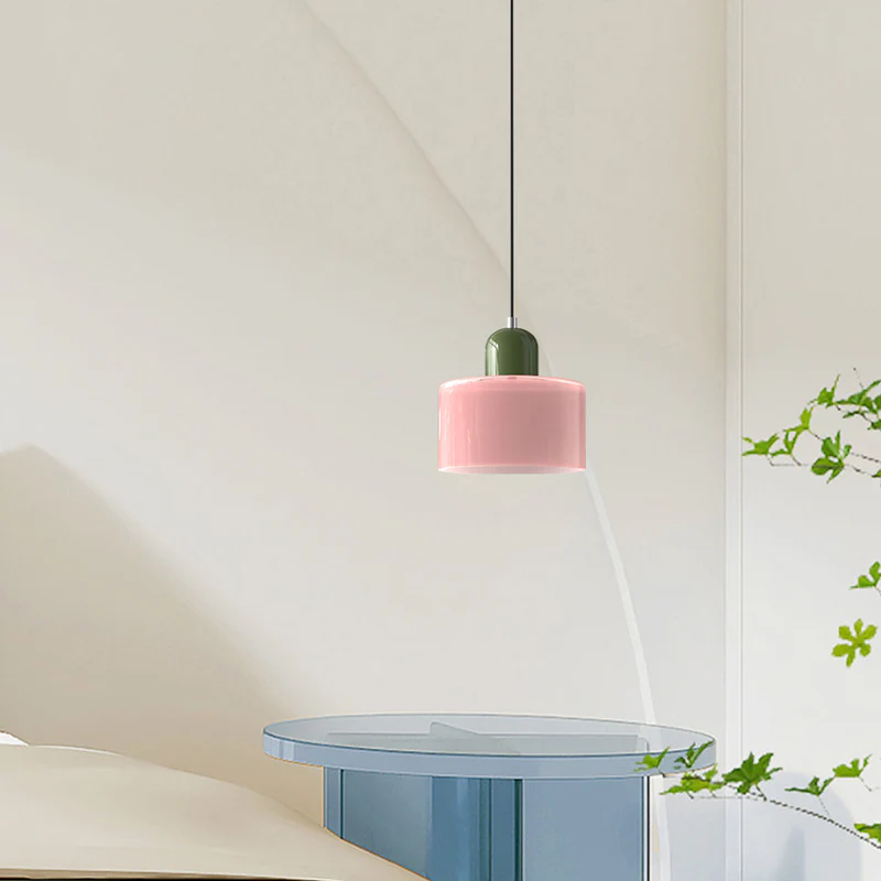 Kleine glazen hanglamp in Bauhaus-stijl