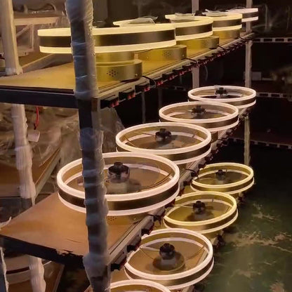 Japanse houten plafondventilator met geïntegreerde lamp