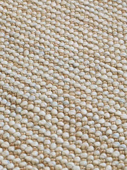 Beige wool-jute rug
