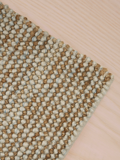 Beige wool-jute rug