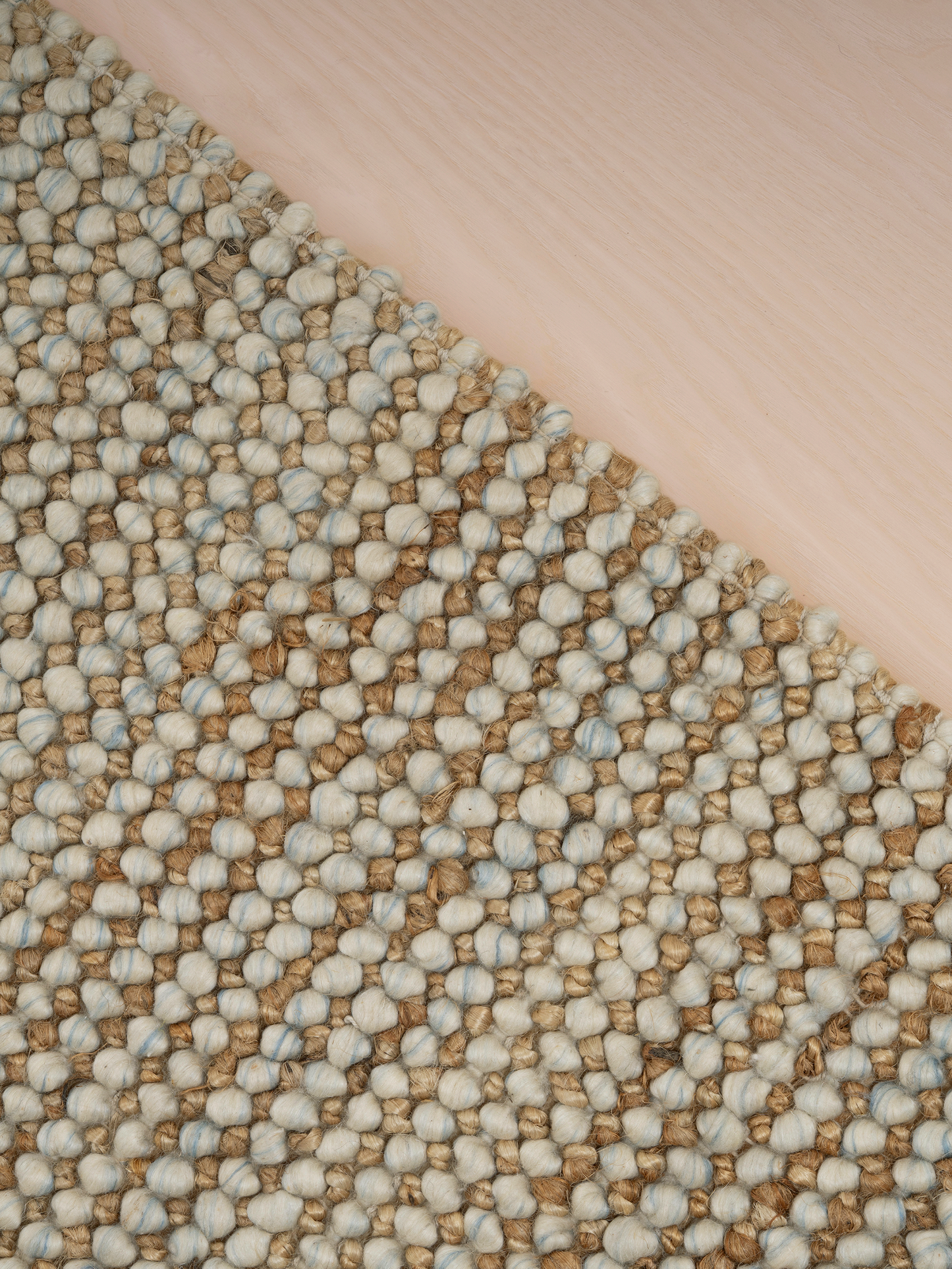 Beige wool-jute rug