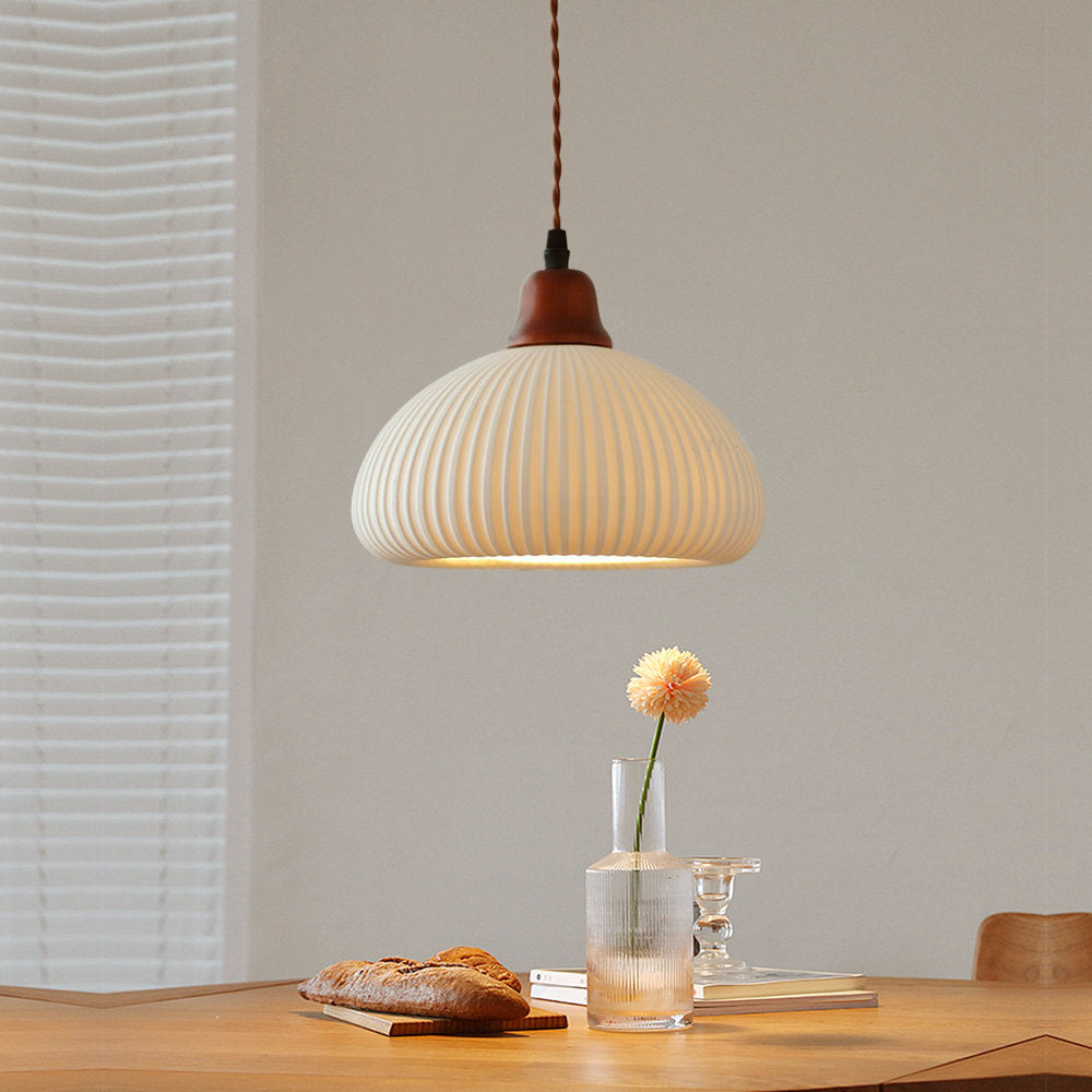 Met de hand gemaakte witte keramische lamp