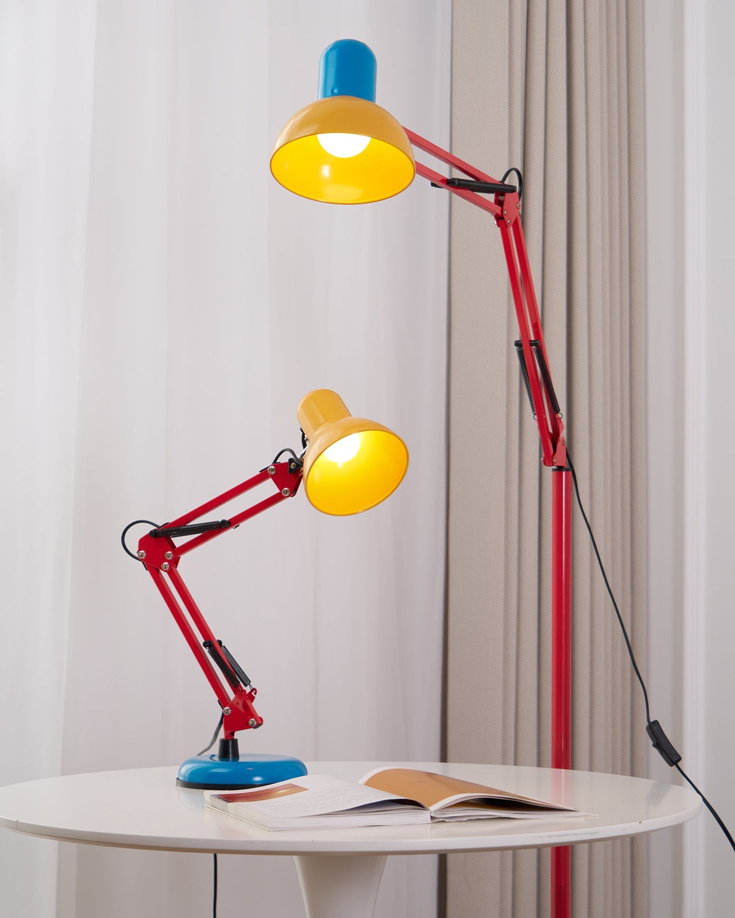 Artistieke moderne staande lamp
