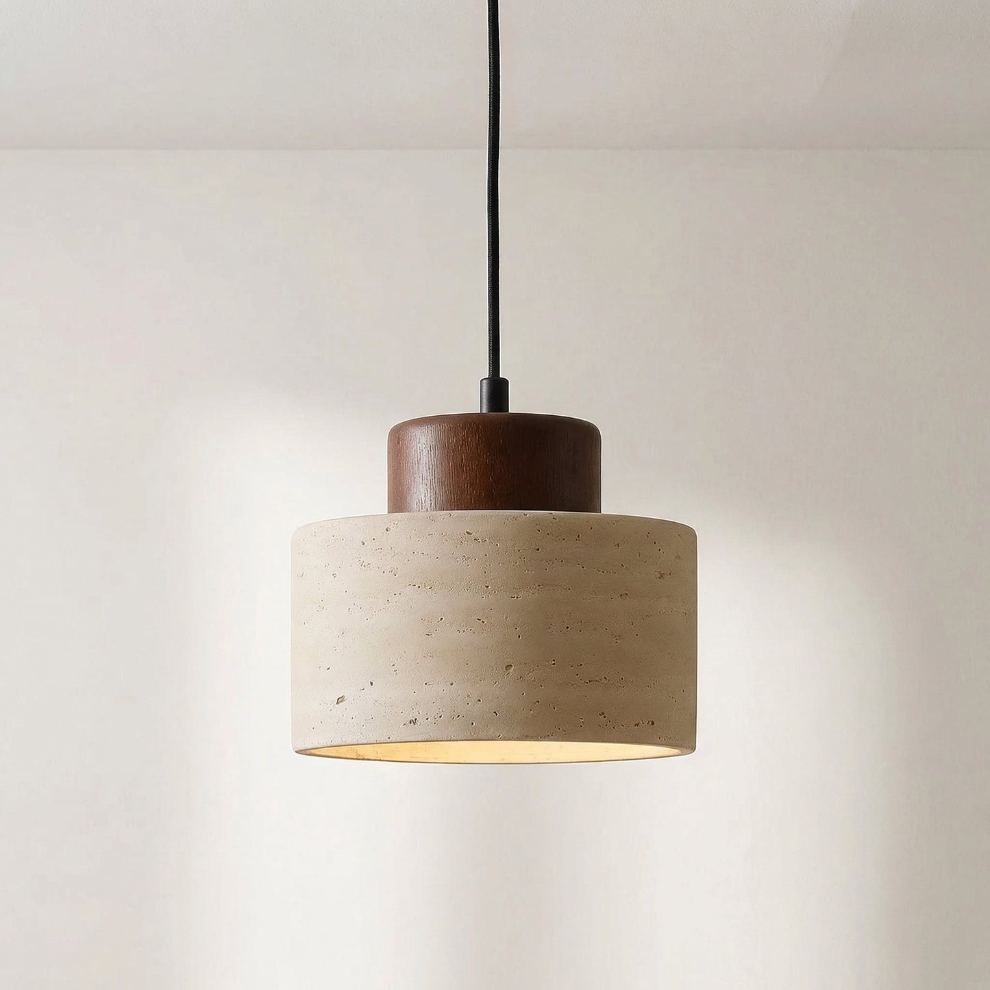 Natuurlijke hanglamp van travertijn