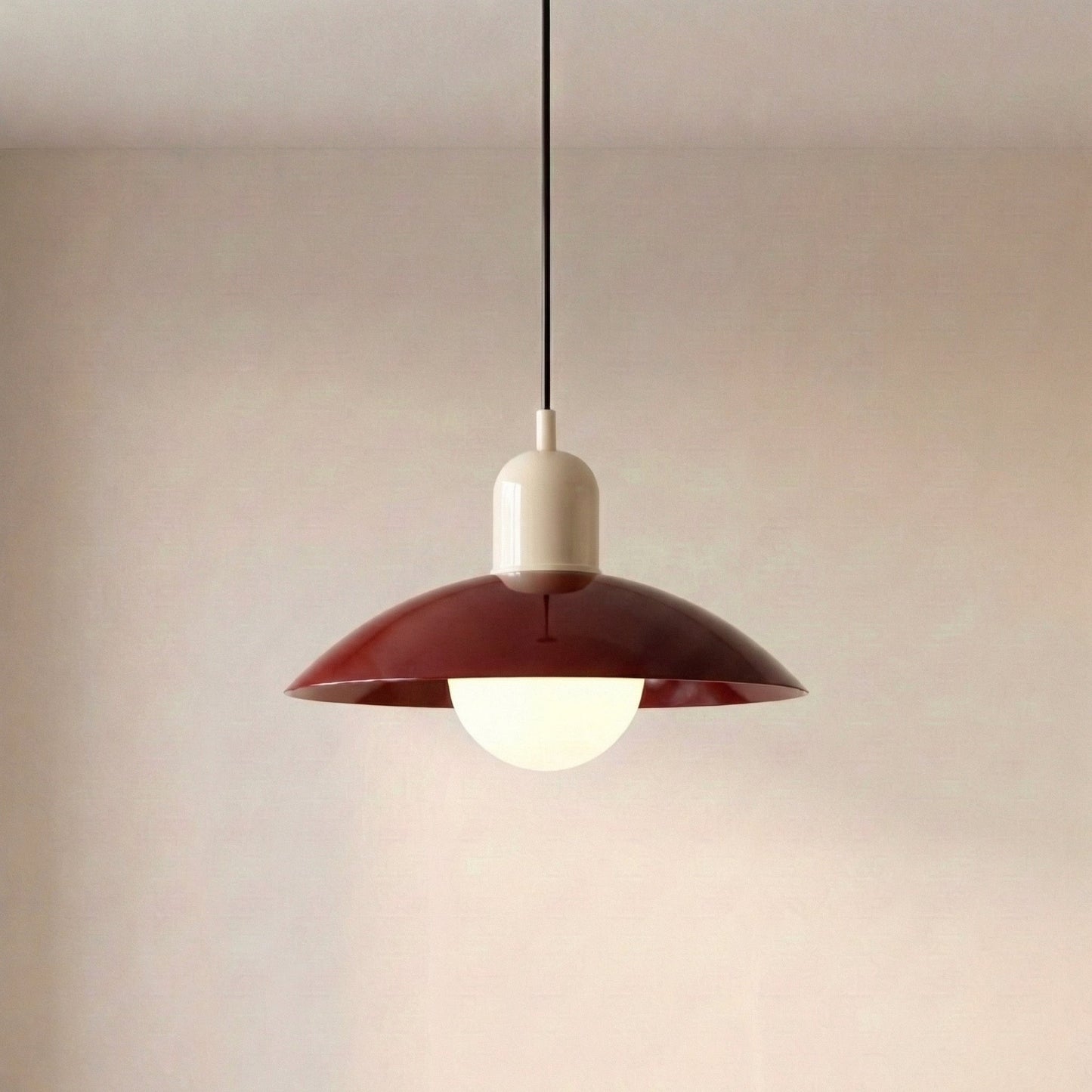 Moderne hanglamp met kleurontwerp
