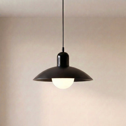 Moderne hanglamp met kleurontwerp