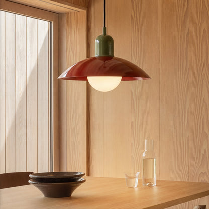 Moderne hanglamp met kleurontwerp