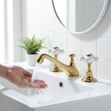 Wrenholt vintage gepolijste chromen wastafelmengkraan met twee handgrepen