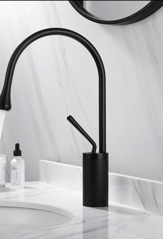 Elegante Waskraan – Modern Ontwerp & Hoogwaardige Vakmanschap
