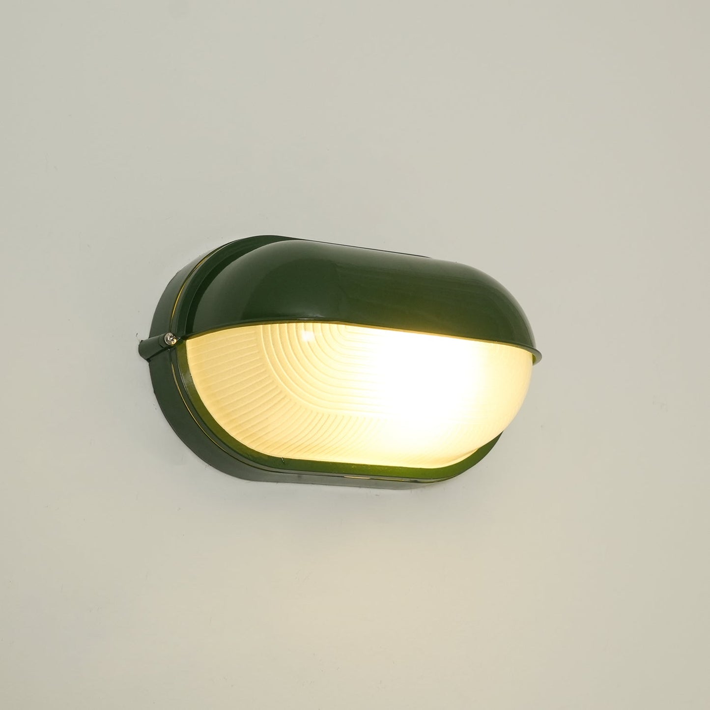 Industriële buitenmuurlamp met geribbeld glas