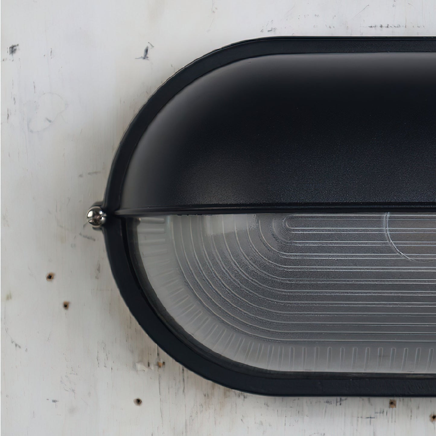 Industriële buitenmuurlamp met geribbeld glas