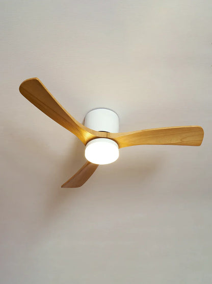 Moderne houten propeller plafondventilator met licht