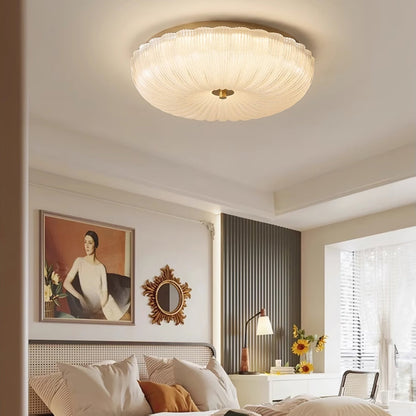 Moderne plafondlamp van geribbeld glas