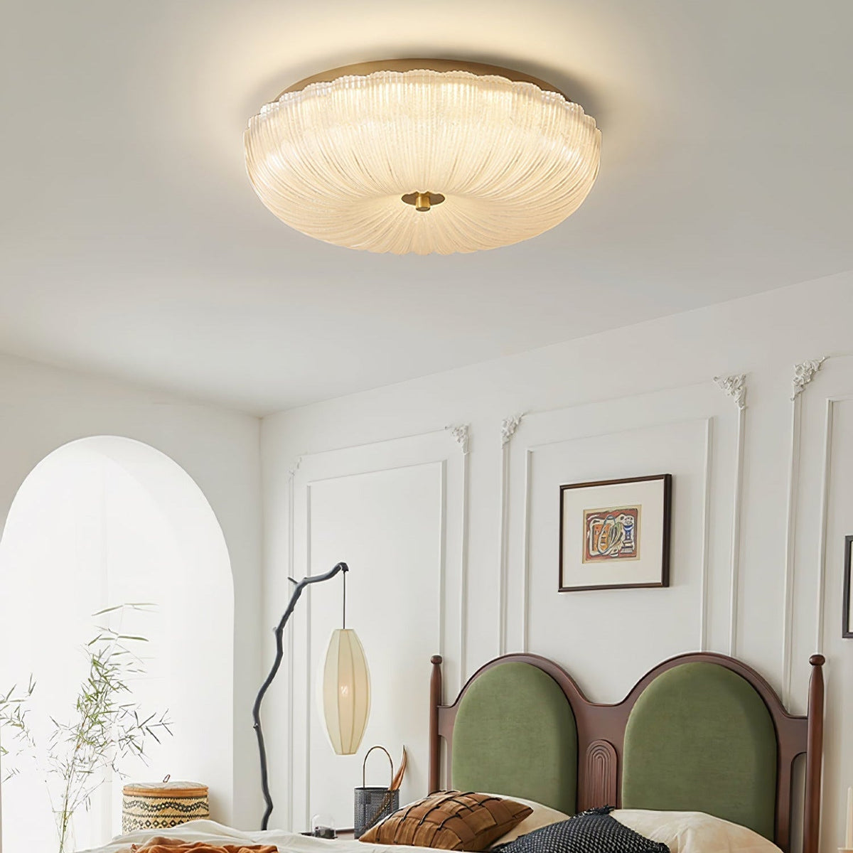 Moderne plafondlamp van geribbeld glas