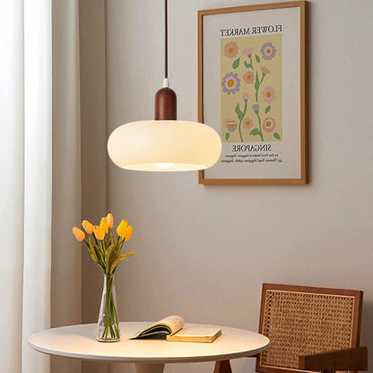Scandinavische hanglamp in crème