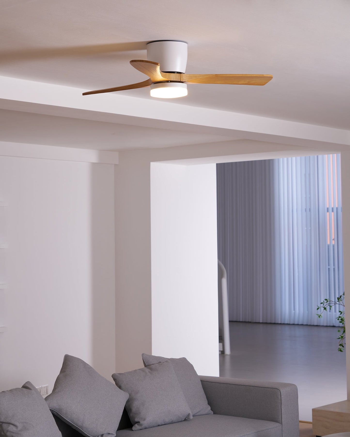 Moderne houten LED plafondventilator met licht