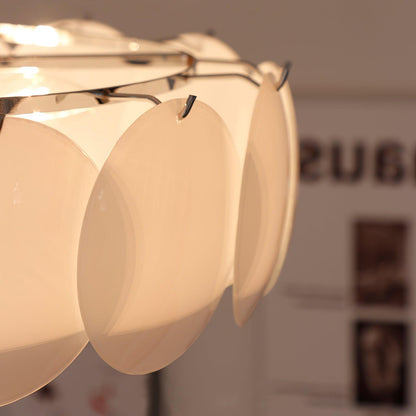 Plafondlamp met bloemvormig glazen glas-in-loodontwerp en halfverzonken montage