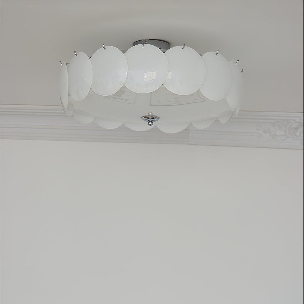 Plafondlamp met bloemvormig glazen glas-in-loodontwerp en halfverzonken montage