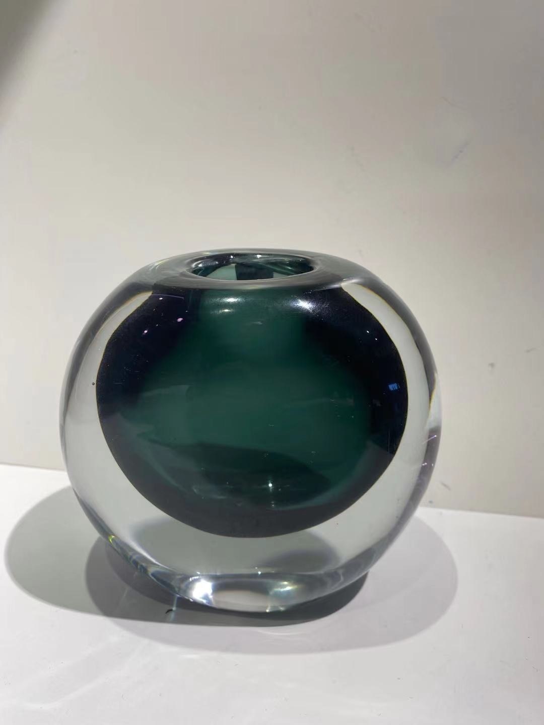 Elegante glazen vaas – tijdloze kunst en vakmanschap