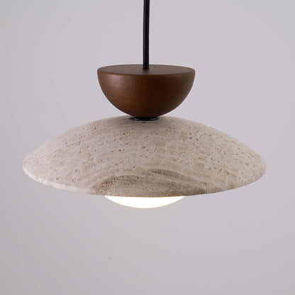 Moderne glazen hanglamp van travertin