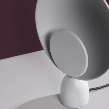 Beeldhouwkundige kom tafellamp