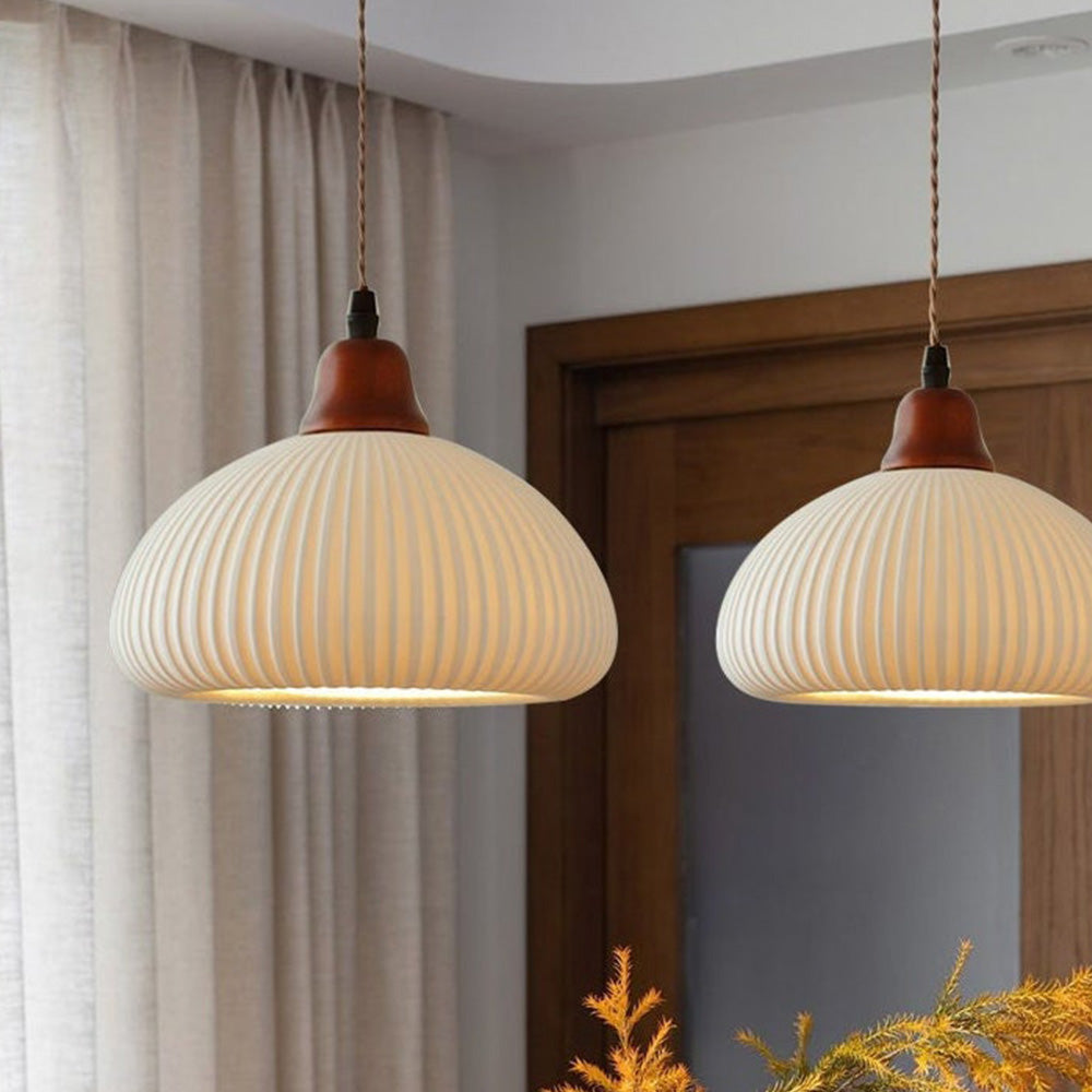 Met de hand gemaakte witte keramische lamp