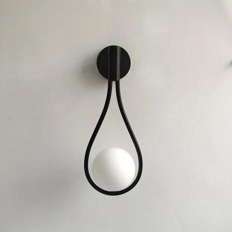 Orvenna Globe-wandlamp van ijzer in druppelvorm