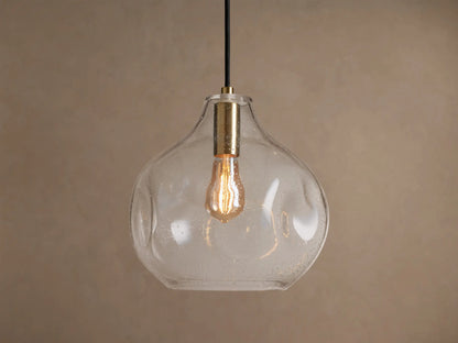 Hanglamp met bolvormige glazen kap met luchtbelletjes