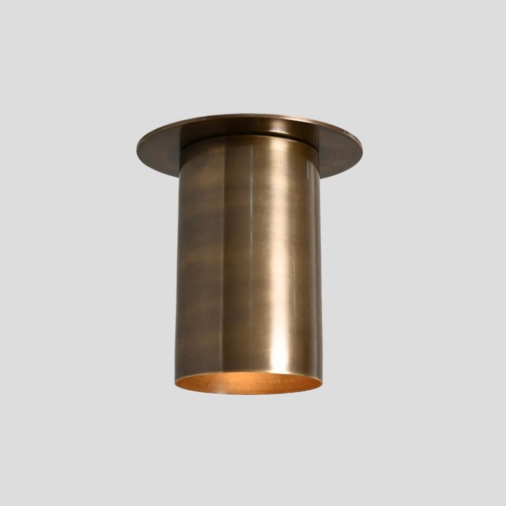 Tubrino minimalistische plafondspot met messing cilinder