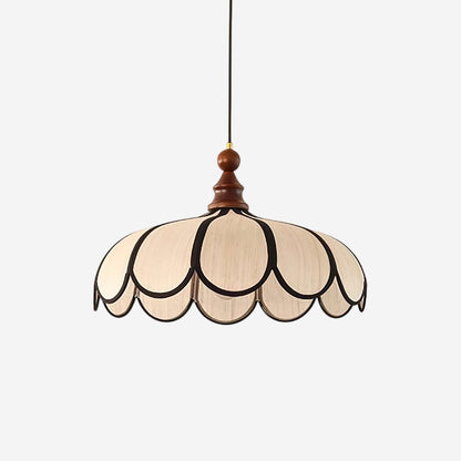 Hanglamp met geschulpte bloemblaadjes