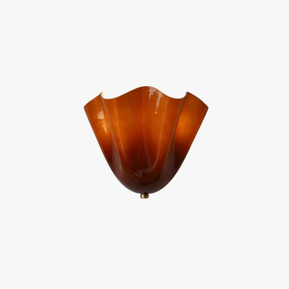 Wandlamp met gedrapeerd glas