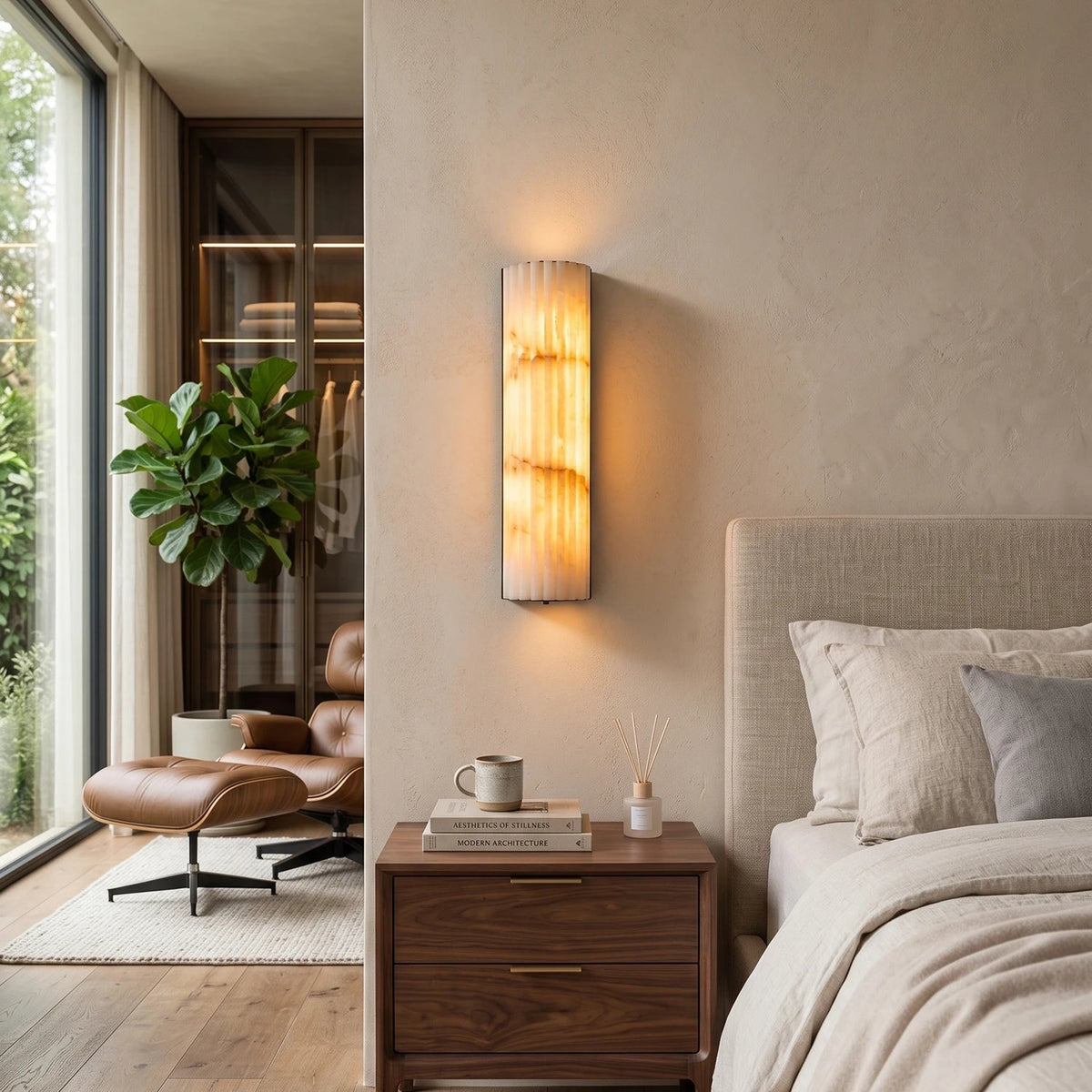 Minimalistische gegroefde albasten wandlamp Rivenna