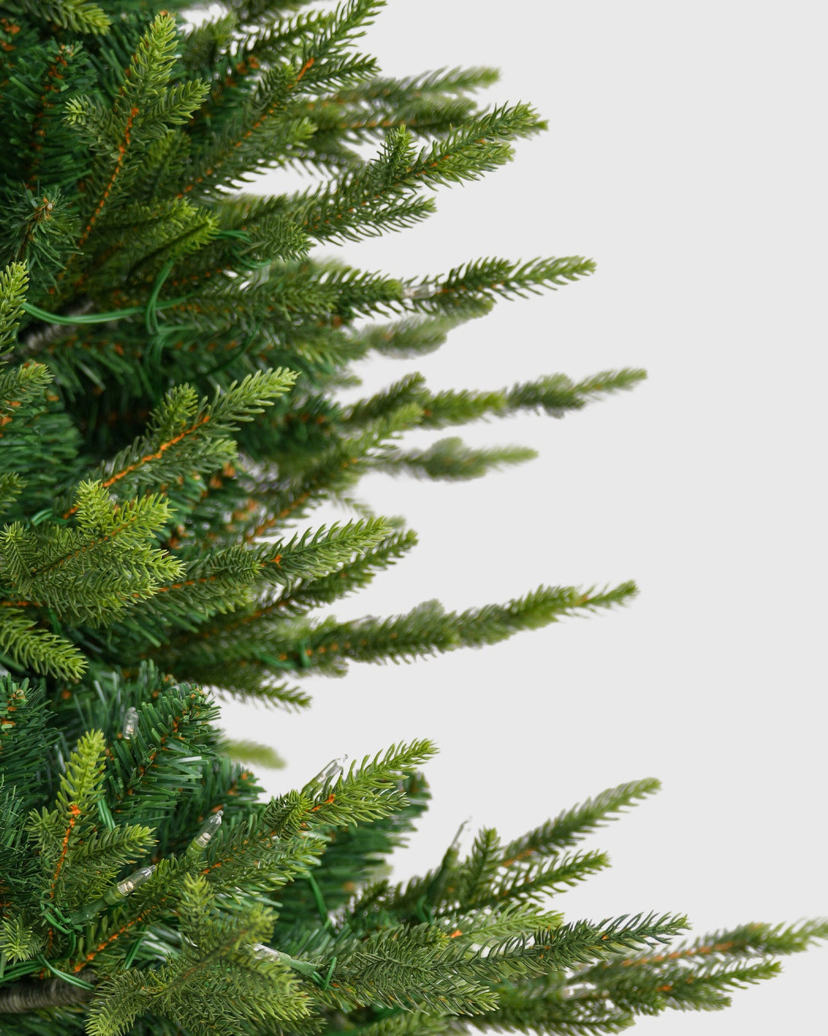 Skovra Classic PE/PVC 12ft voorverlichte kerstboom