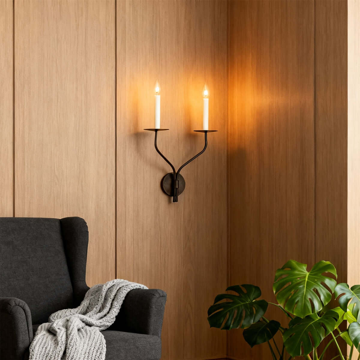Messing wandlamp in kandelaarstijl