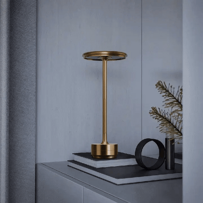 Korvath minimalistische aluminium tafellamp