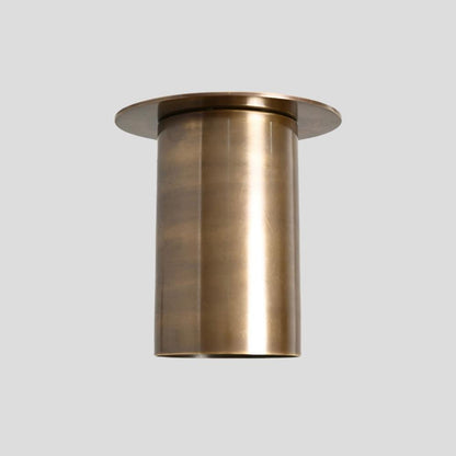 Tubrino minimalistische plafondspot met messing cilinder