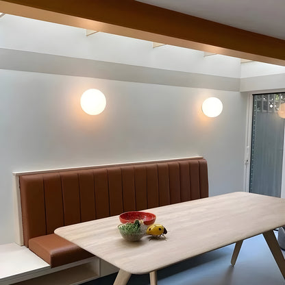 Orbelle minimalistische wandlamp van matglas